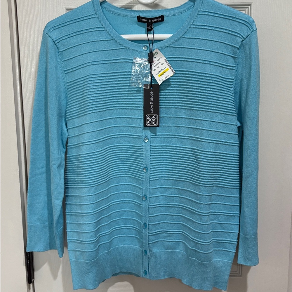 Women’s Cable & Gauge Light Blue Sweater, Size L